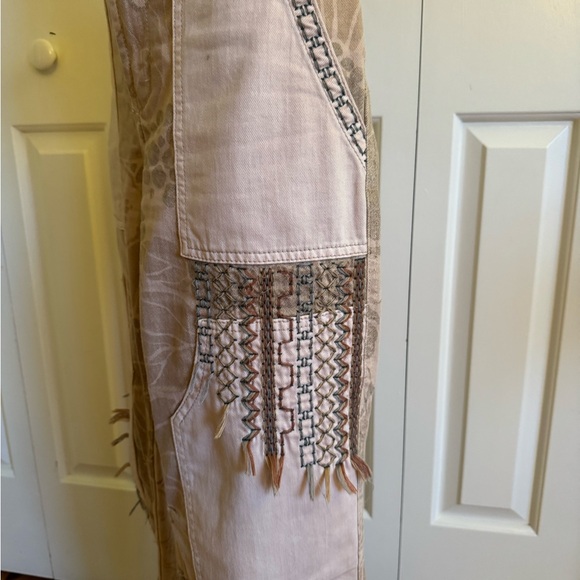 PILCRO Antropologie Beige Floral Cotton Denim Embroidered Tapered Pants 28 - Picture 5 of 12